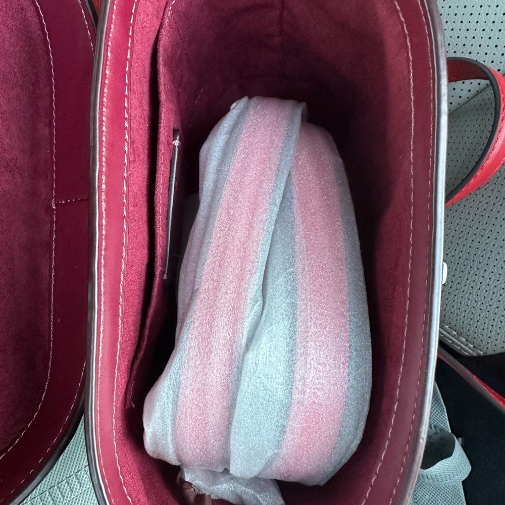 Coach Kay Crossbody - Picture 4 of 9